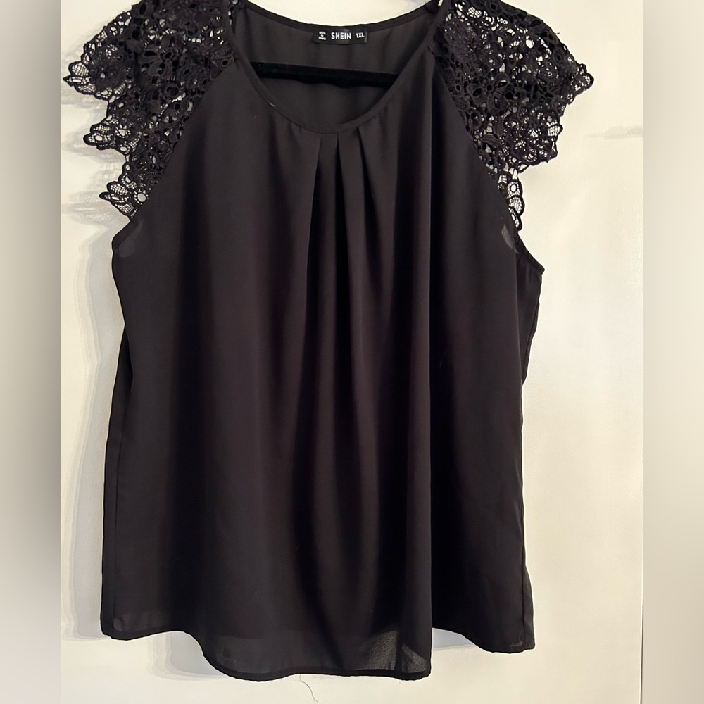 Black short sleeved shirt